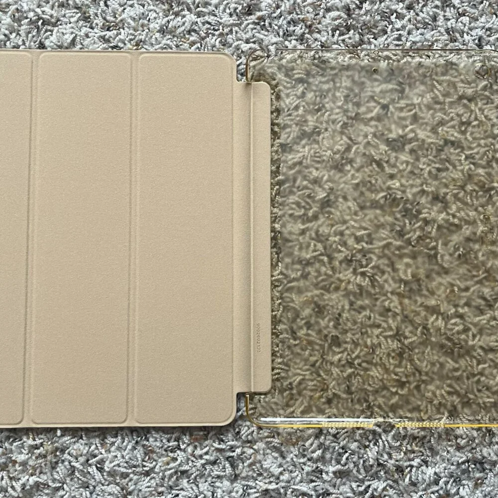 ipad ESR Protective Tablet Case - Picture 2 of 8